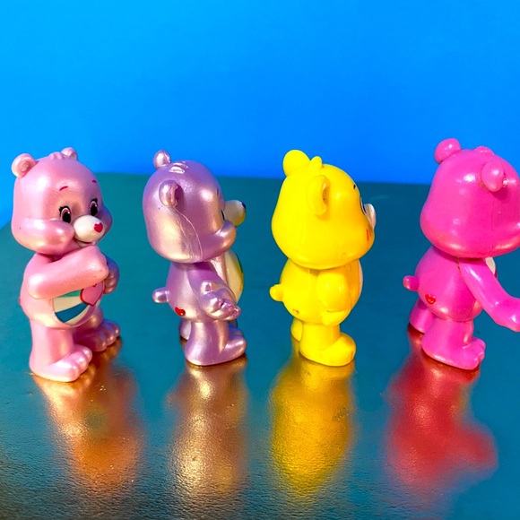 CARE BEARS PEARLIZED HOPEFUL & BEST FRIENDS, CHEER & FUNSHINE CARE BEARS 2.25” - Picture 9 of 10